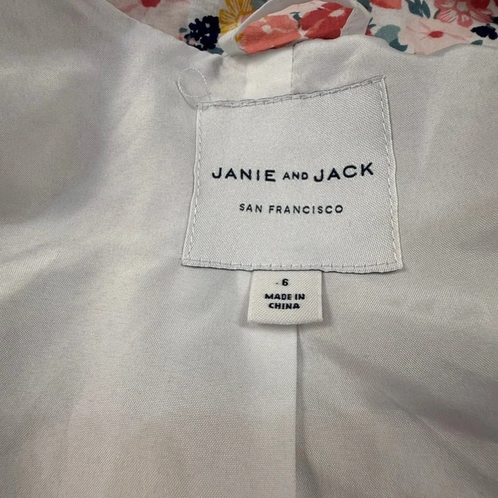 Janie and Jack Girls Quilted Floral Jacket Sz 6 Lightweight, Button Front - Picture 11 of 12